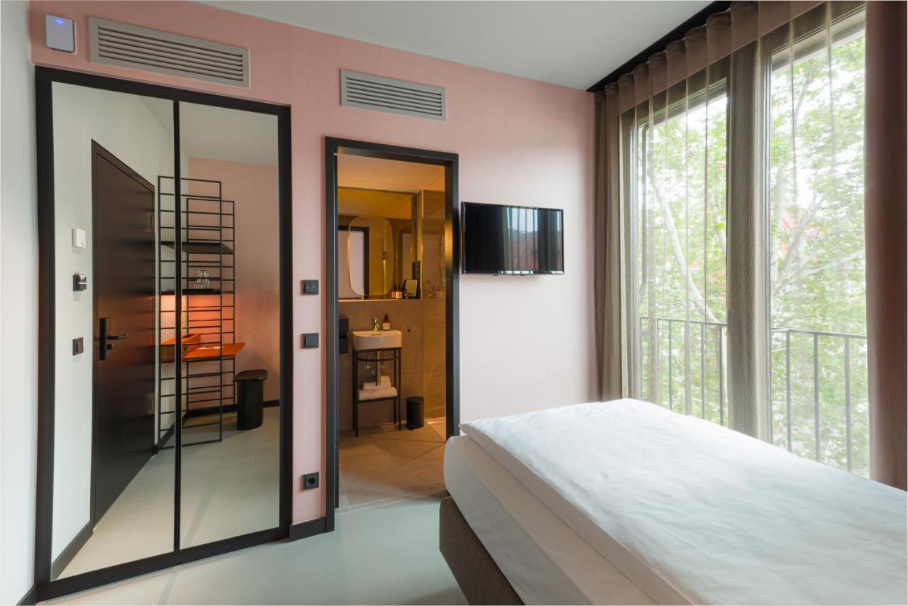 Emilu Design Hotel シュトゥットガルト エクステリア 写真